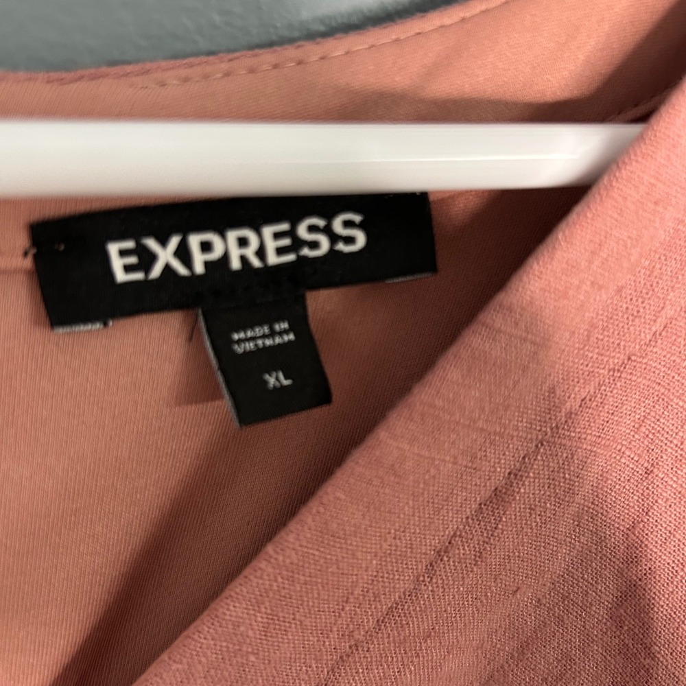 Express Womens XL Rose Pink Linen Blend Puff Sleeve V-Neck Romper Jumpsuit - Picture 3 of 9